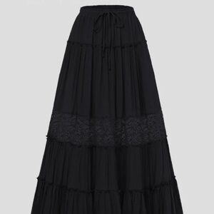 Layered Skirt (Size L)